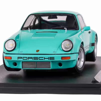 Macheta auto Porsche 911 RSR IROC 1974 verde 1:18 Solido - vedere frontala