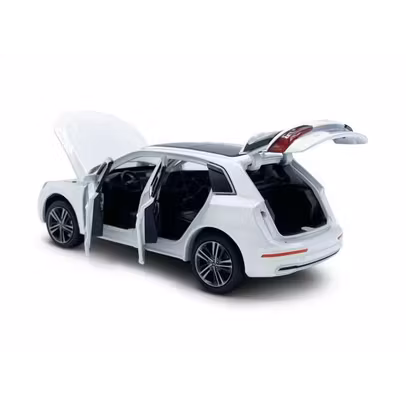 Macheta Audi Q5 2016 Mk.II alb, 1:32 Tayumo, cu pull-back și uși funcționale