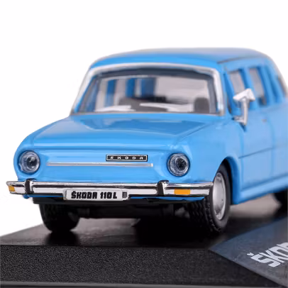 Macheta auto Skoda 110L 1973 scara 1:72 bleu Abrex
