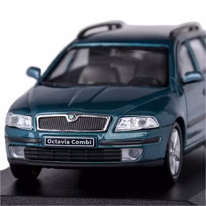 Macheta auto Skoda Octavia II Combi 2004 1-43 verde island-2