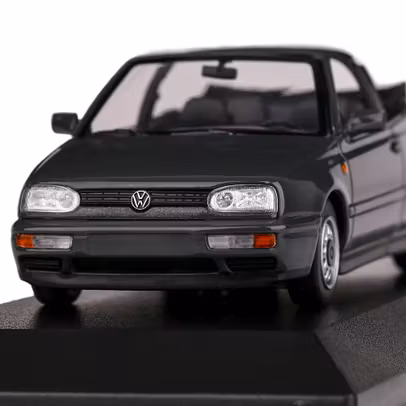 Macheta auto Volkswagen Golf III Cabrio 1997 gri 1:43