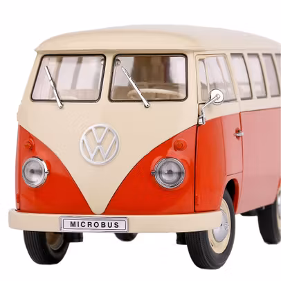 Macheta auto Volkswagen T1 1963 scara 1:18 rosu cu alb