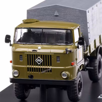 Macheta autocamion IFA W50LA versiune militara scara 1:43 verde Premium ClassiXXs