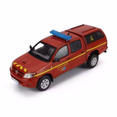 Macheta autospecială Pompieri Toyota Hilux Pick-up 2014 – scara 1:43 roșu – Magazine Models