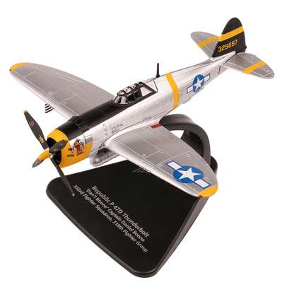 Macheta avion P-47 Thunderbolt 333rd FS gri cu negru 1:72