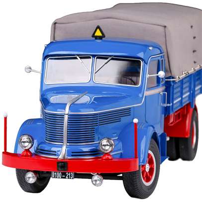 Macheta camion Krupp Titan SWL 80 1954 scara 1:18 albastru cu rosu Road Kings