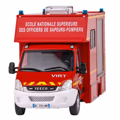 Macheta autospecială Pompieri Iveco Daily Van 2014 – scara 1:43 roșu