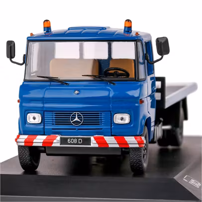 Macheta Mercedes-Benz L 608 D Car Transporter 1980 1:43