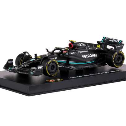 Macheta monopost Mercedes AMG W14 E Performance 2023 F1 #44 Hamilton cu casca