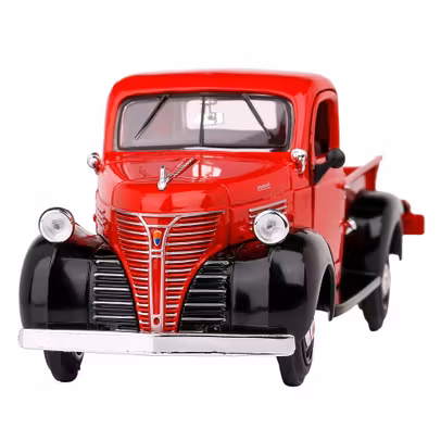 Macheta Plymouth Pick-Up 1941 roșu/negru – scara 1:24 – Motormax - vedere 3/4 dreapta fata
