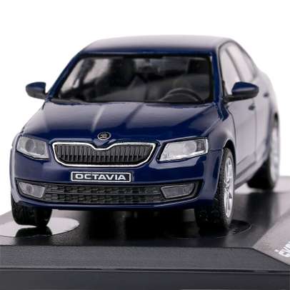 Macheta Skoda Octavia III 2012 1:43 Blue Pacific - vedere din fata