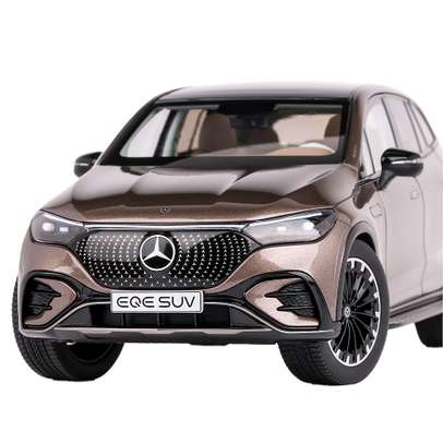 Macheta suv Mercedes-Benz EQE X294 AMG Line 1:18 maro metalizat