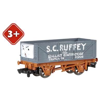 Open Wagon S.C. Ruffey Scruffey – Vagon deschis Bachmann 77041BE Thomas & Friends OO/HO - vedere 3/4 stanga fata