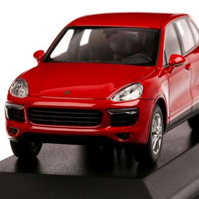 Macheta Porsche Cayenne 2014 Rosu 1:43 Maxichamps – SUV Premium Sport in Miniatura-6