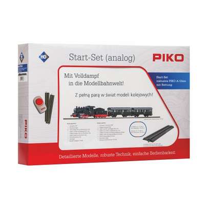 Start set Tren Electric Marfa PIKO HO 97933 – Set Complet cu Sine cu terasament, Locomotiva si Vagoane de calatori