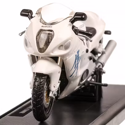 Suzuki GSX 1300R Hayabusa 2008, macheta motocicleta, scara 1:18, alb, Maisto
