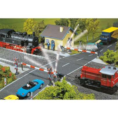 Trecere la nivel cu bariera electrica Faller 120171 HO, model detaliat cu actionare automata pentru diorame feroviare